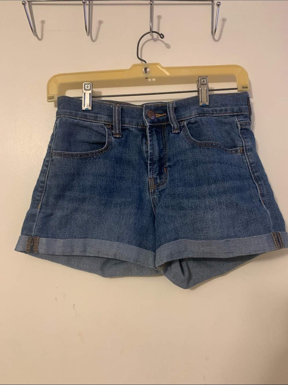 Old Navy Rolled-Hem Denim Shorts - Blue